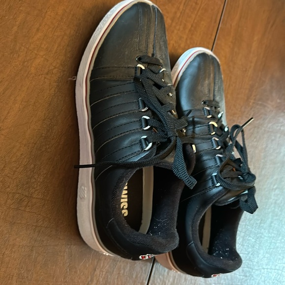 Kswiss athletic shoes - Picture 1 of 3